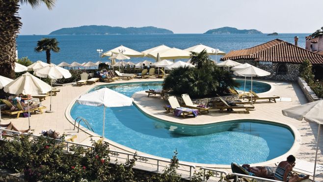 Skiathos-Achladies-Bay